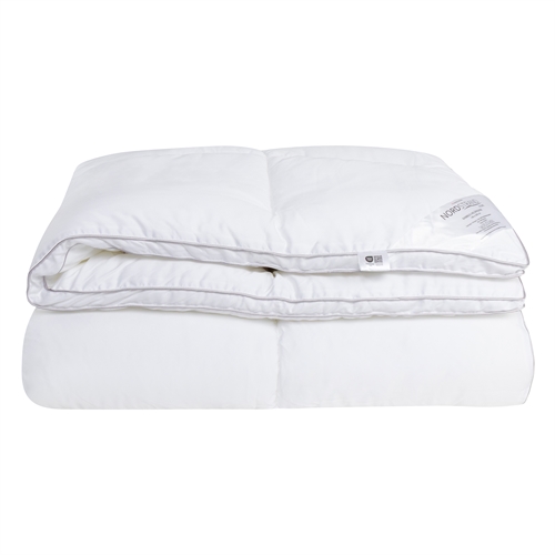 Bamboo Double Duvet 200x220 cm - Allergy-friendly all-season duvet with extra soft down fiber and 100% bamboo cover - Nordstrand Home