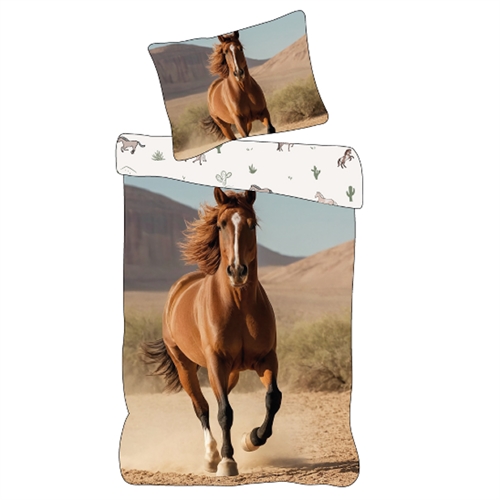 Horse Bedding 140x200 cm - Reversible Bedding Set with a Beautiful Brown Horse - 100% Soft Cotton Bed Linen