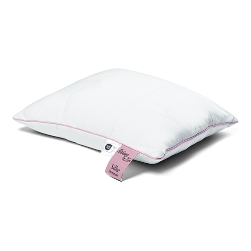 Junior pillow - Silk pillow with 100% soft bamboo weave - 40x45 cm - Quality pillow from Nature By Borg