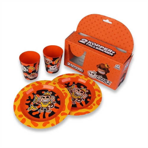 First Grade Cup & Plate Set - Children\'s tableware with two plates and two cups