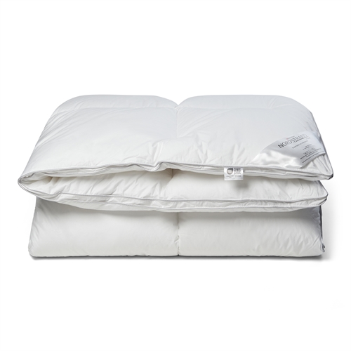 All-season duvet 140x200 cm - Soft and full down fiber duvet - Nordstrand Home fiber duvet